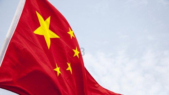 穷亲戚前来投靠和珅，和珅：帮我“晒银子”吧！半月后亲戚都走了